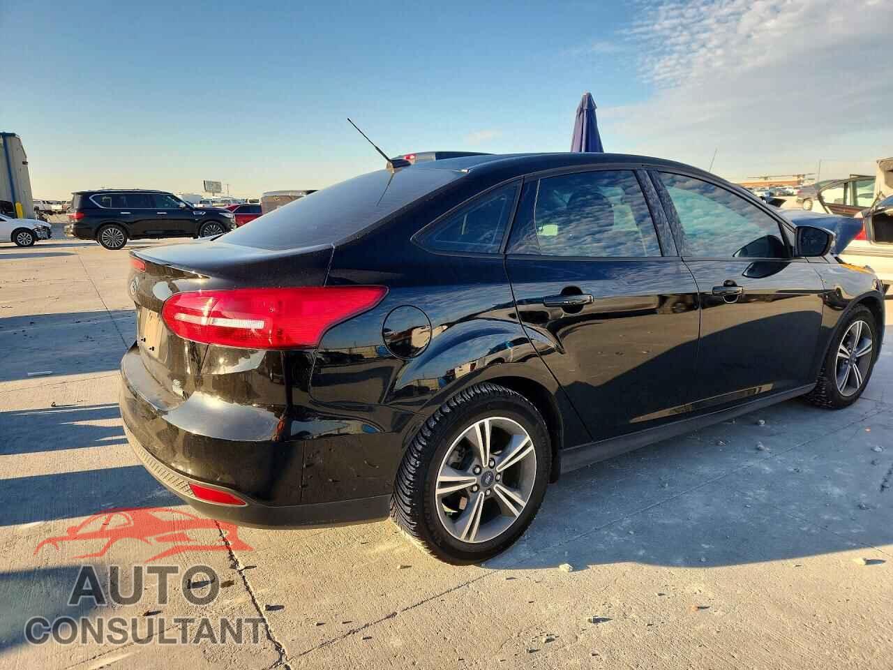 FORD FOCUS 2017 - 1FADP3FE7HL328470