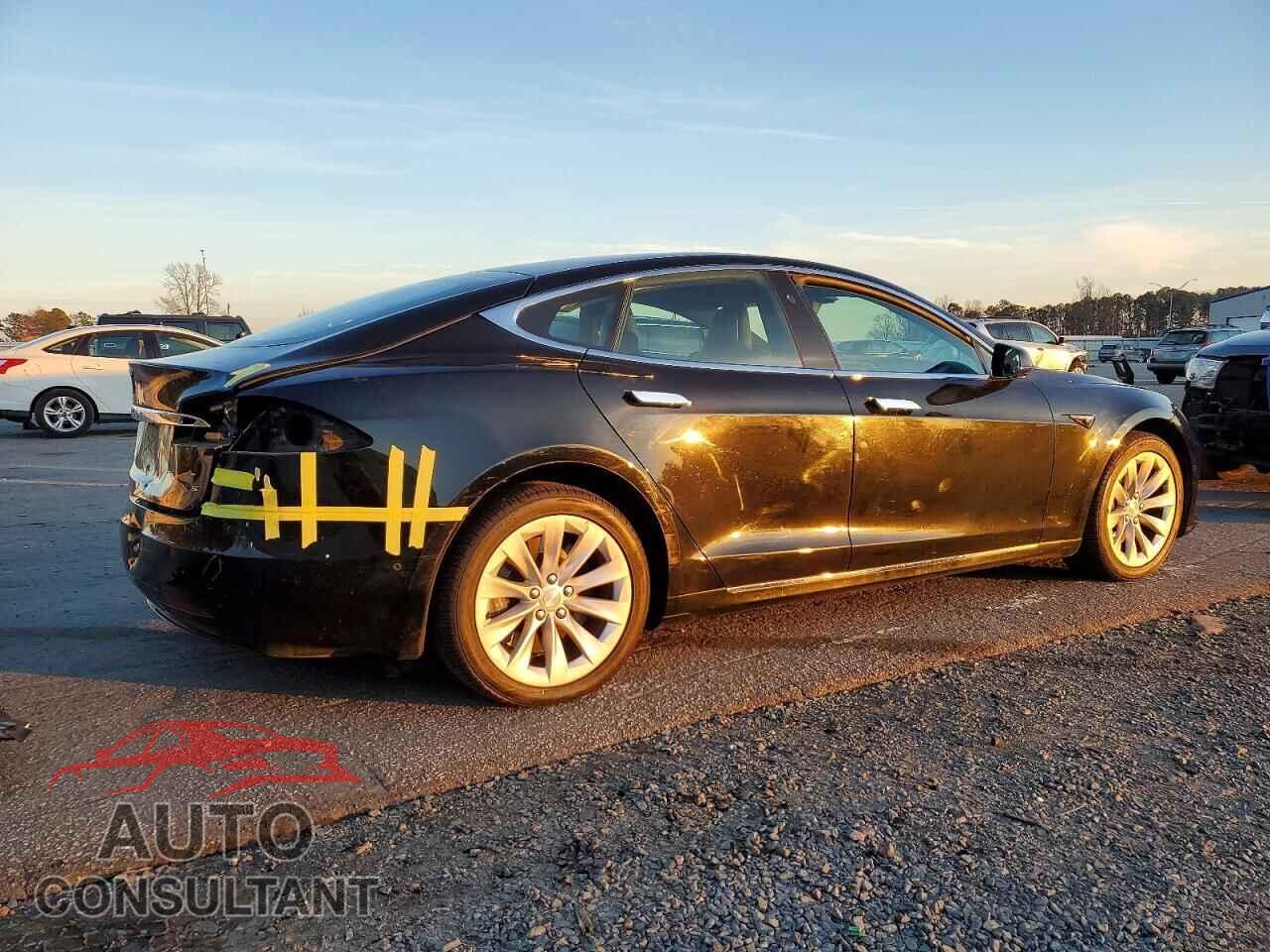 TESLA MODEL S 2017 - 5YJSA1E14HF213978