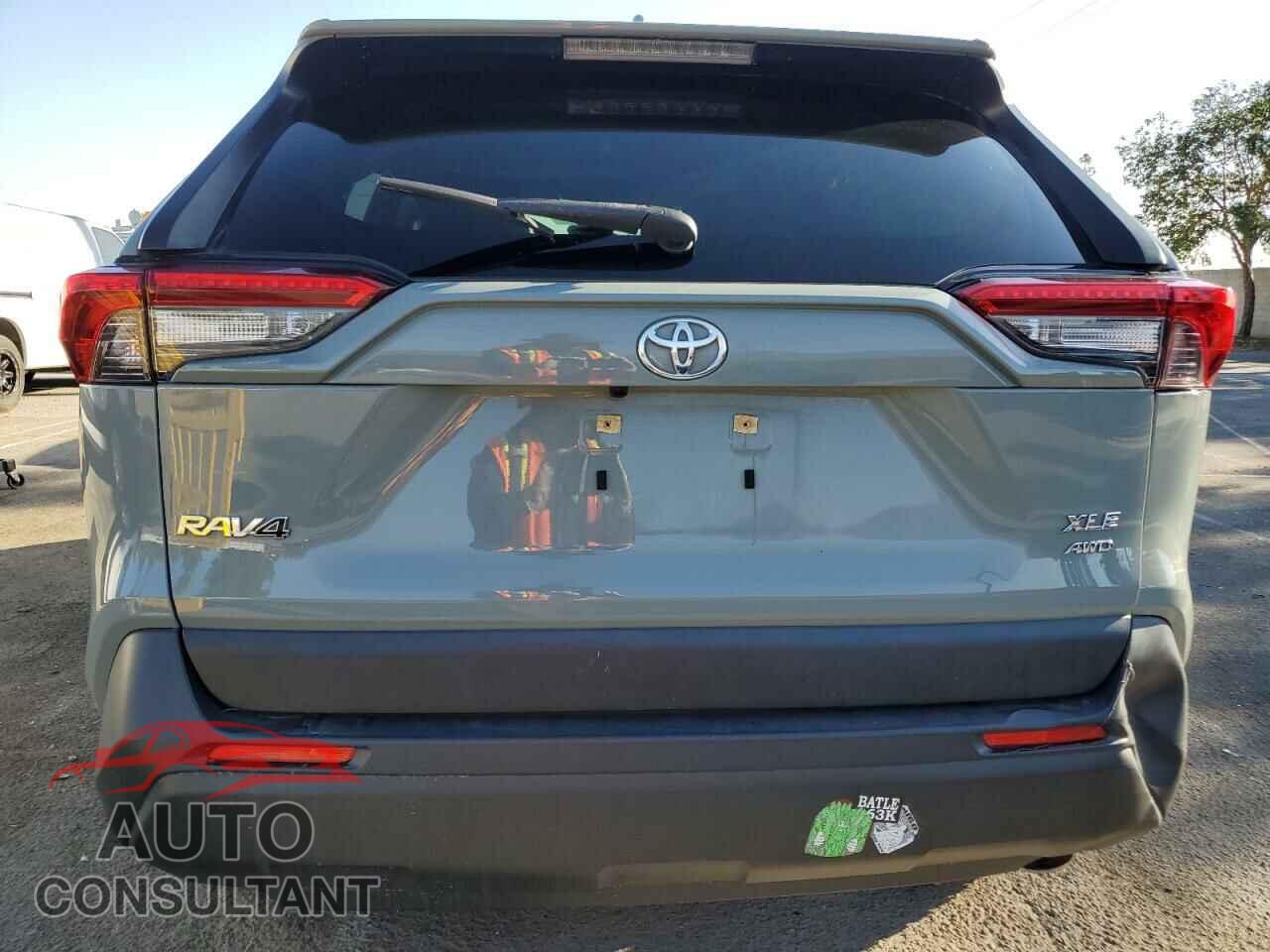 TOYOTA RAV4 2019 - JTMP1RFVXKD016964