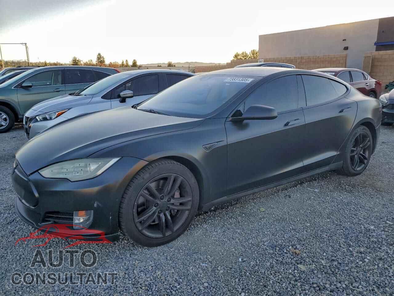 TESLA MODEL S 2014 - 5YJSA1H13EFP63051