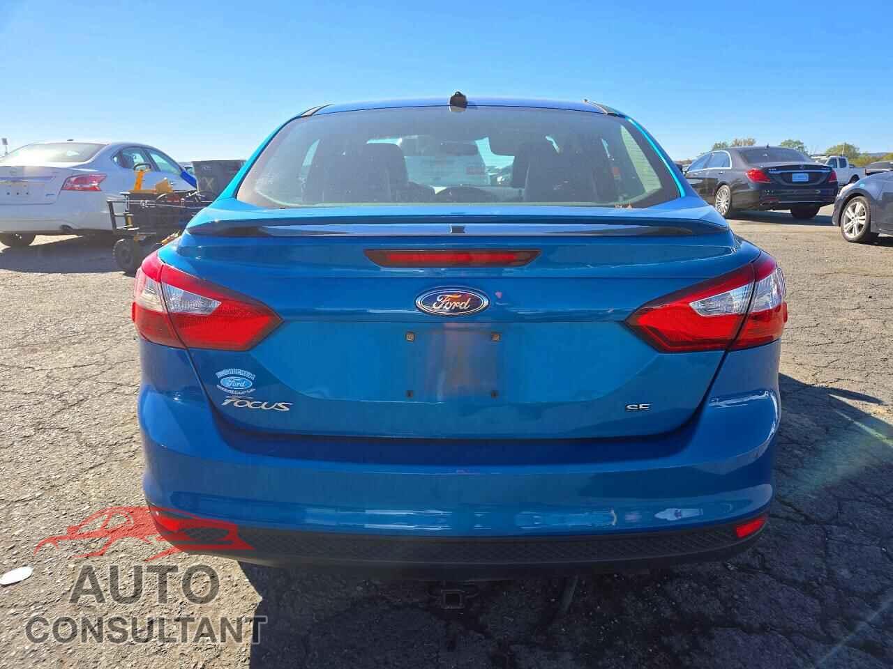 FORD FOCUS 2014 - 1FADP3F22EL309004