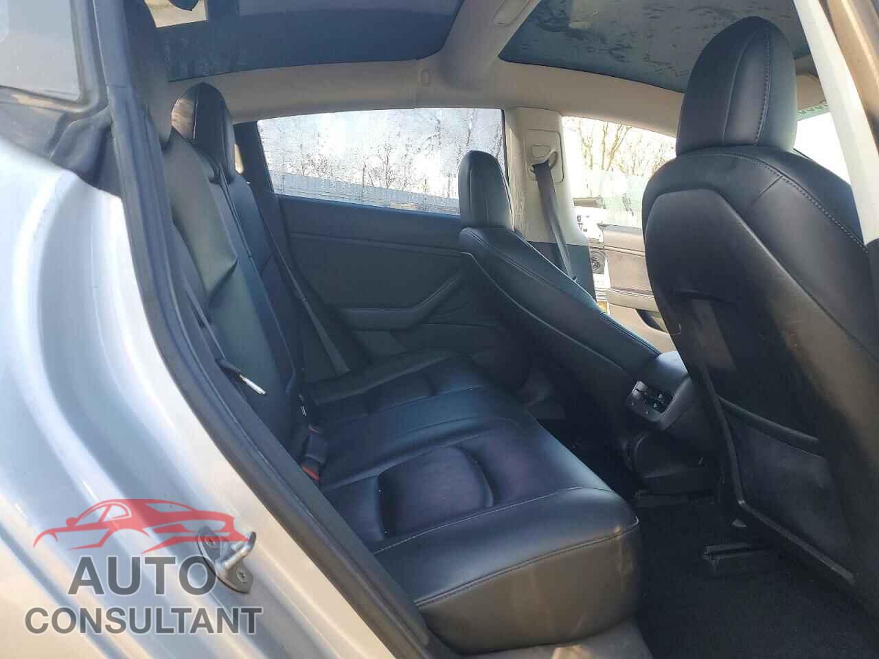 TESLA MODEL 3 2018 - 5YJ3E1EA4JF014251