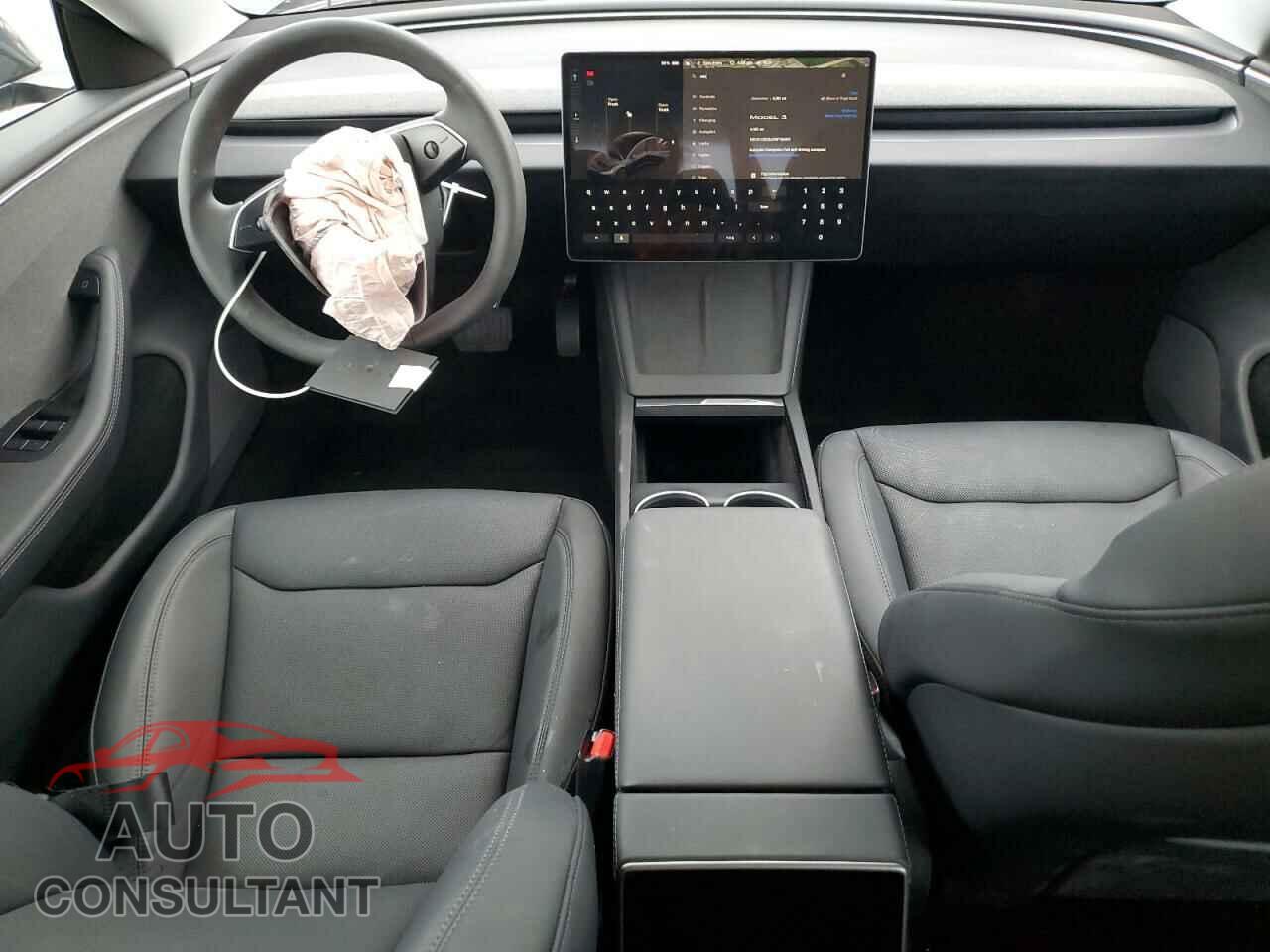 TESLA MODEL 3 2024 - 5YJ3E1EA3RF784811