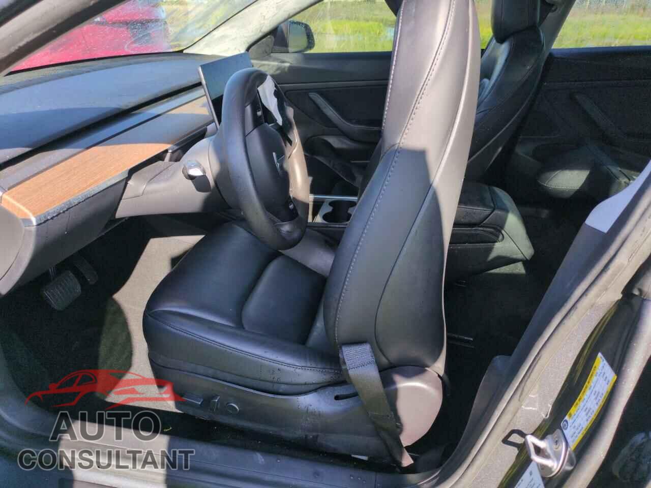 TESLA MODEL 3 2021 - 5YJ3E1EB2MF848158