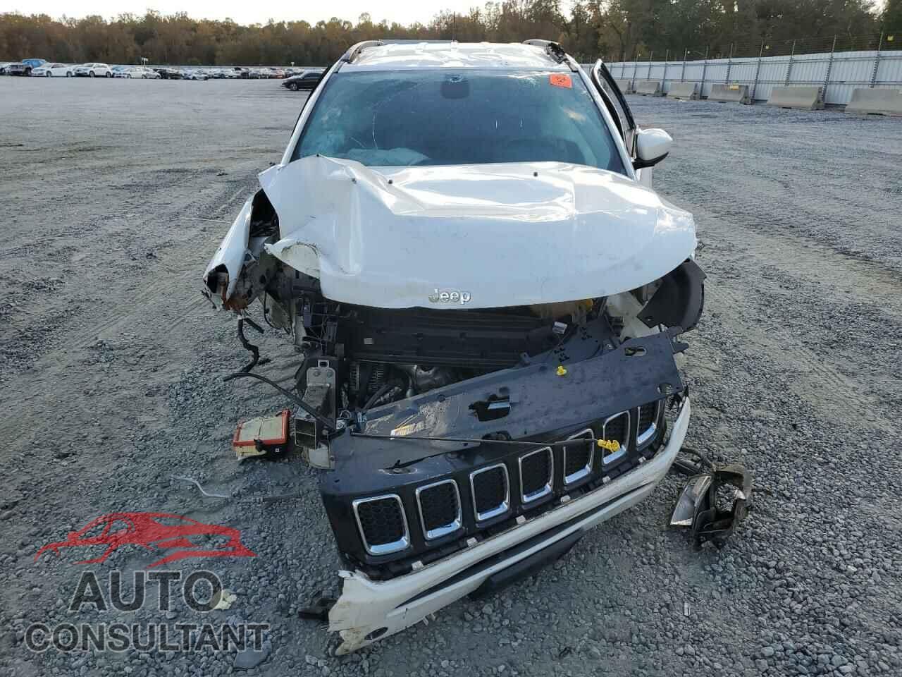 JEEP COMPASS 2018 - 3C4NJDBB8JT281977