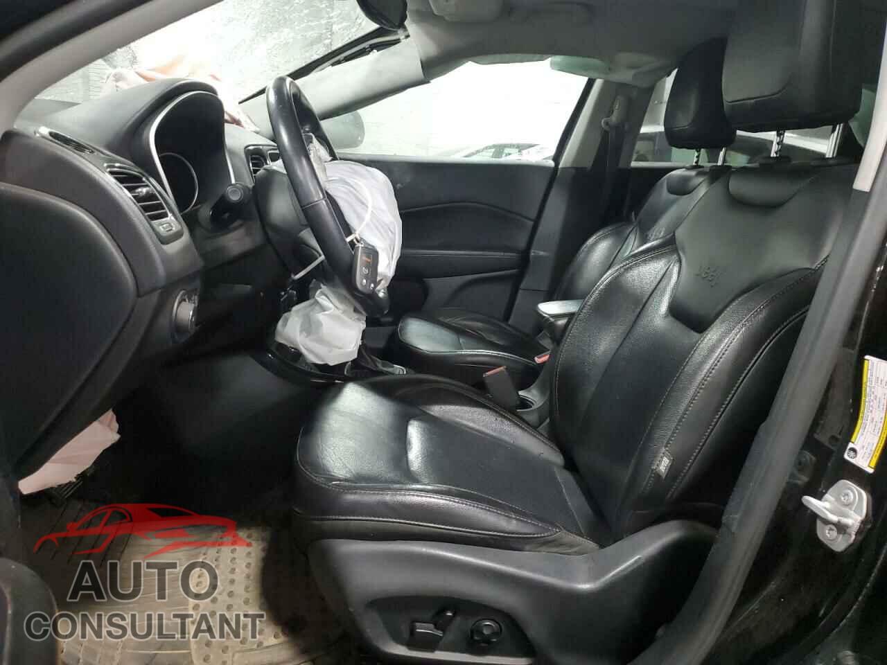 JEEP COMPASS 2018 - 3C4NJDCB6JT337008