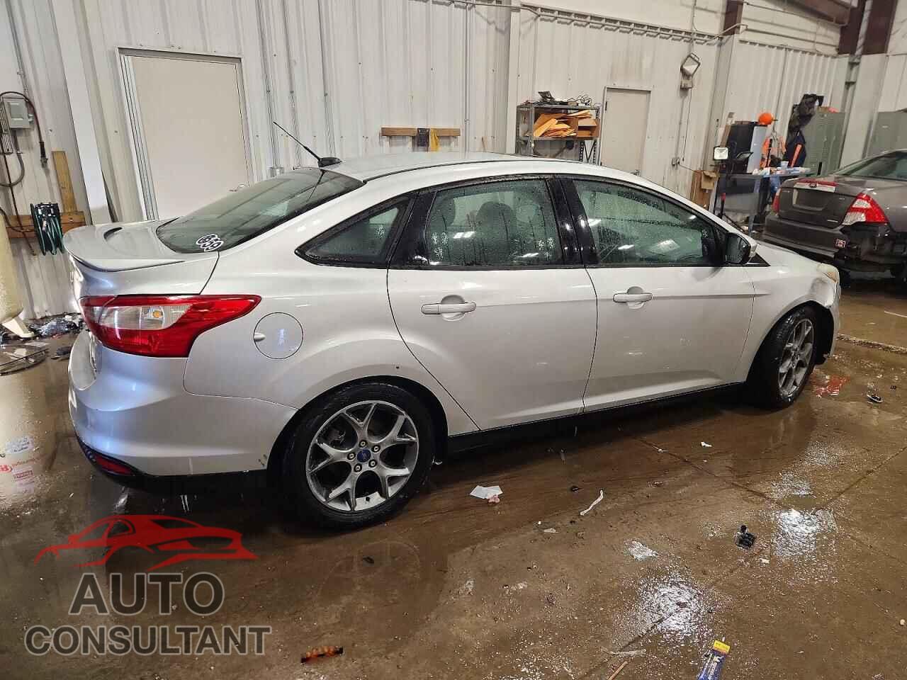 FORD FOCUS 2014 - 1FADP3F27EL127900