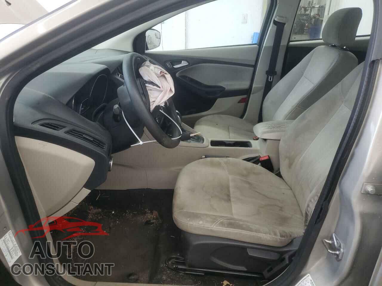 FORD FOCUS 2016 - 1FADP3F2XGL355148