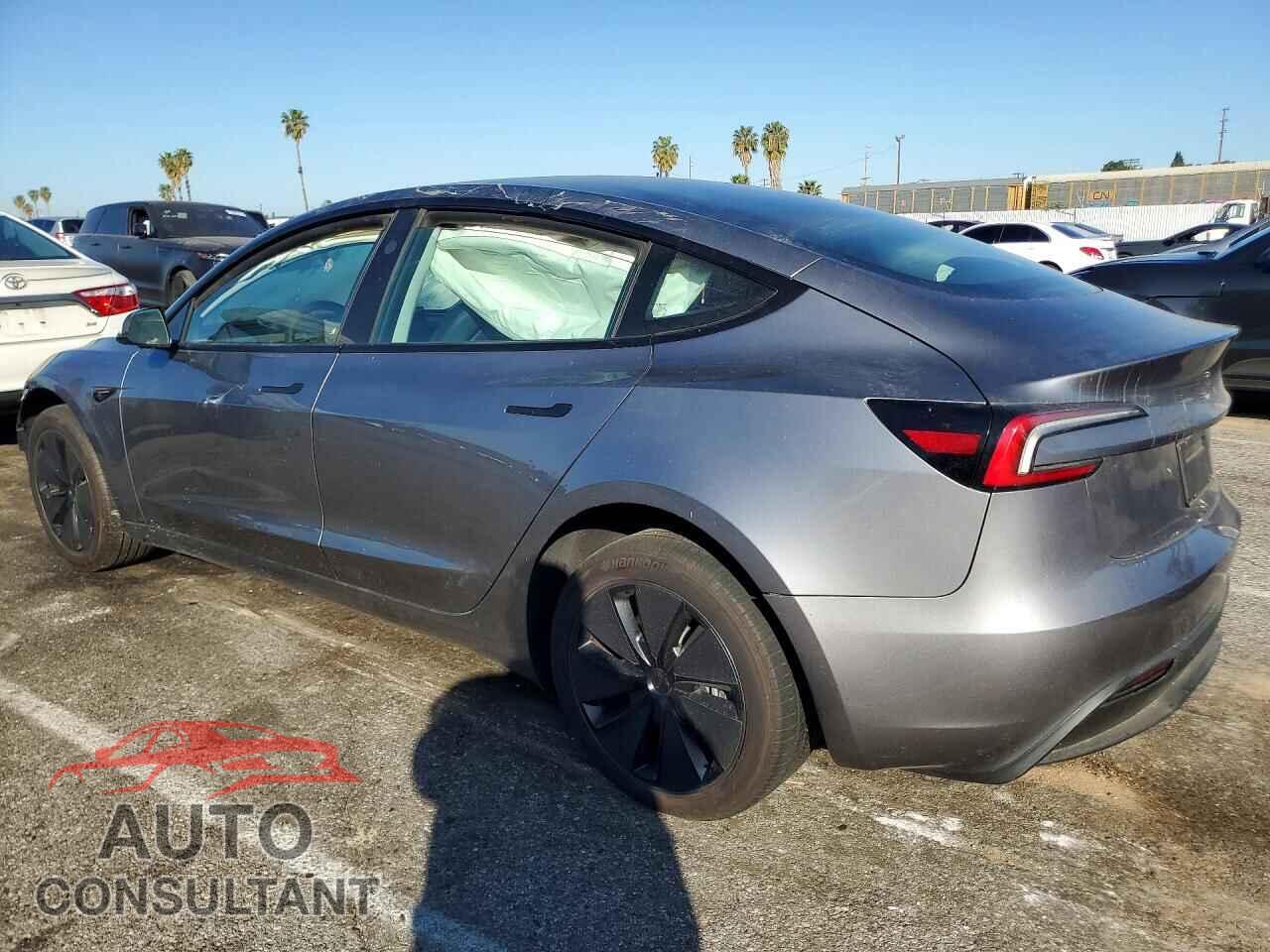 TESLA MODEL 3 2024 - 5YJ3E1EA8RF858787
