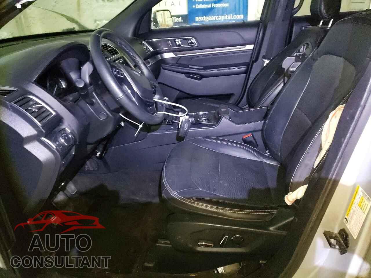 FORD EXPLORER 2018 - 1FM5K8F85JGB32915