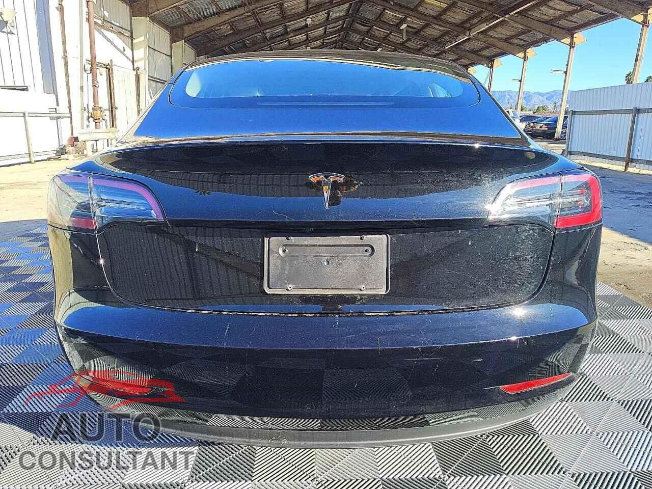 TESLA MODEL 3 2023 - 5YJ3E1EA9PF458671