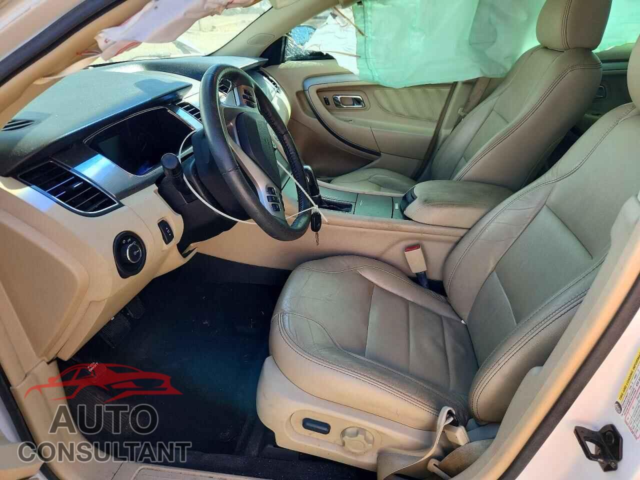 FORD TAURUS 2016 - 1FAHP2E88GG132911