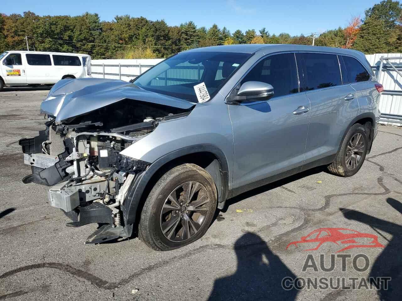 TOYOTA HIGHLANDER 2019 - 5TDBZRFH9KS961258