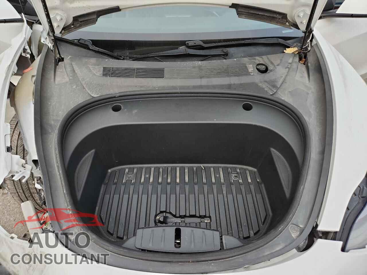 TESLA MODEL 3 2021 - 5YJ3E1EA5MF940422