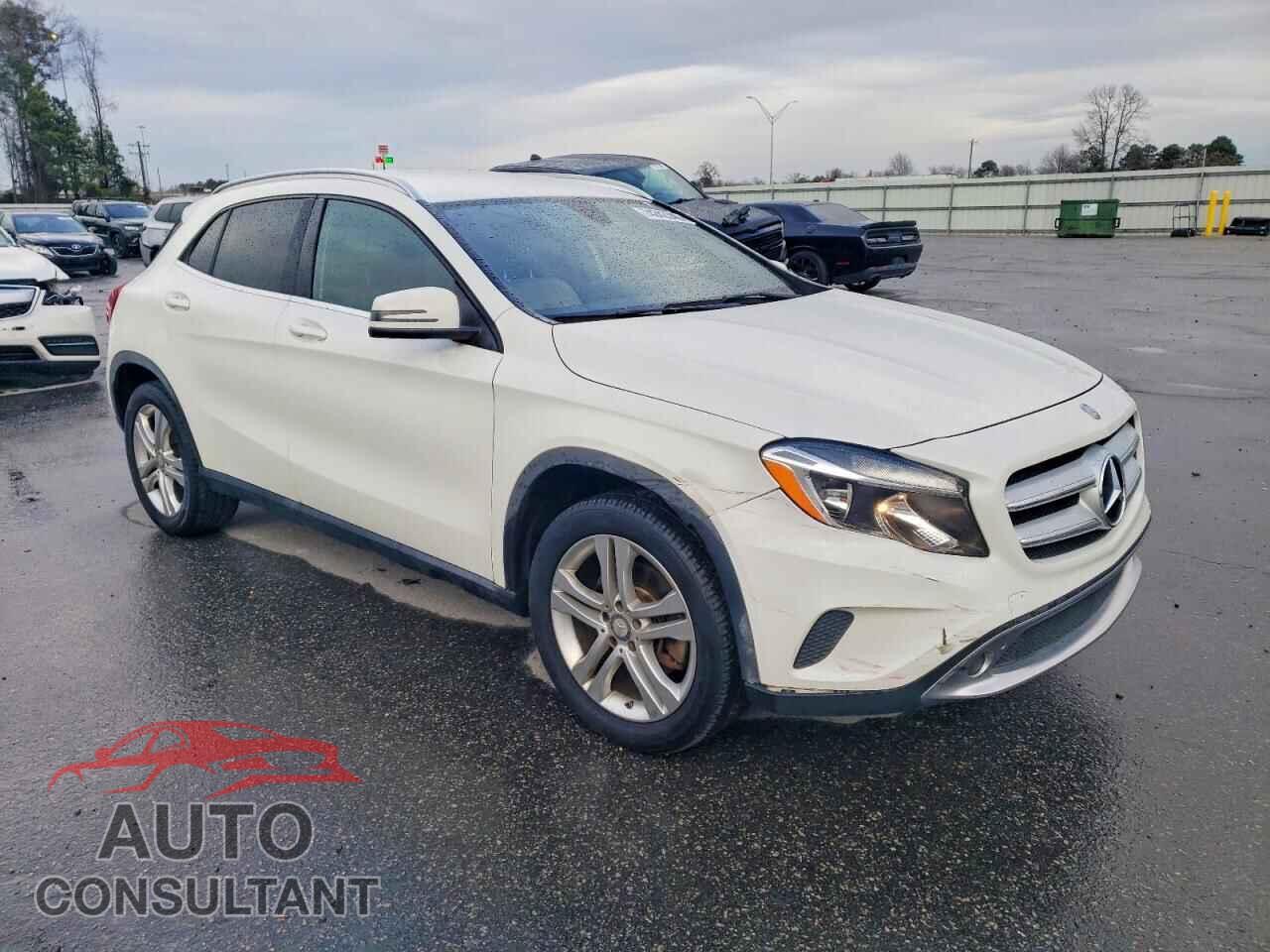 MERCEDES-BENZ GLA-CLASS 2017 - WDCTG4EB2HJ335111