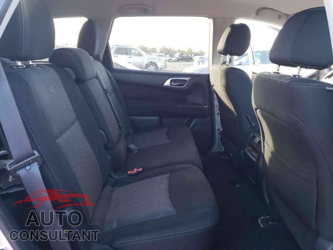 NISSAN PATHFINDER 2017 - 5N1DR2MN6HC679092