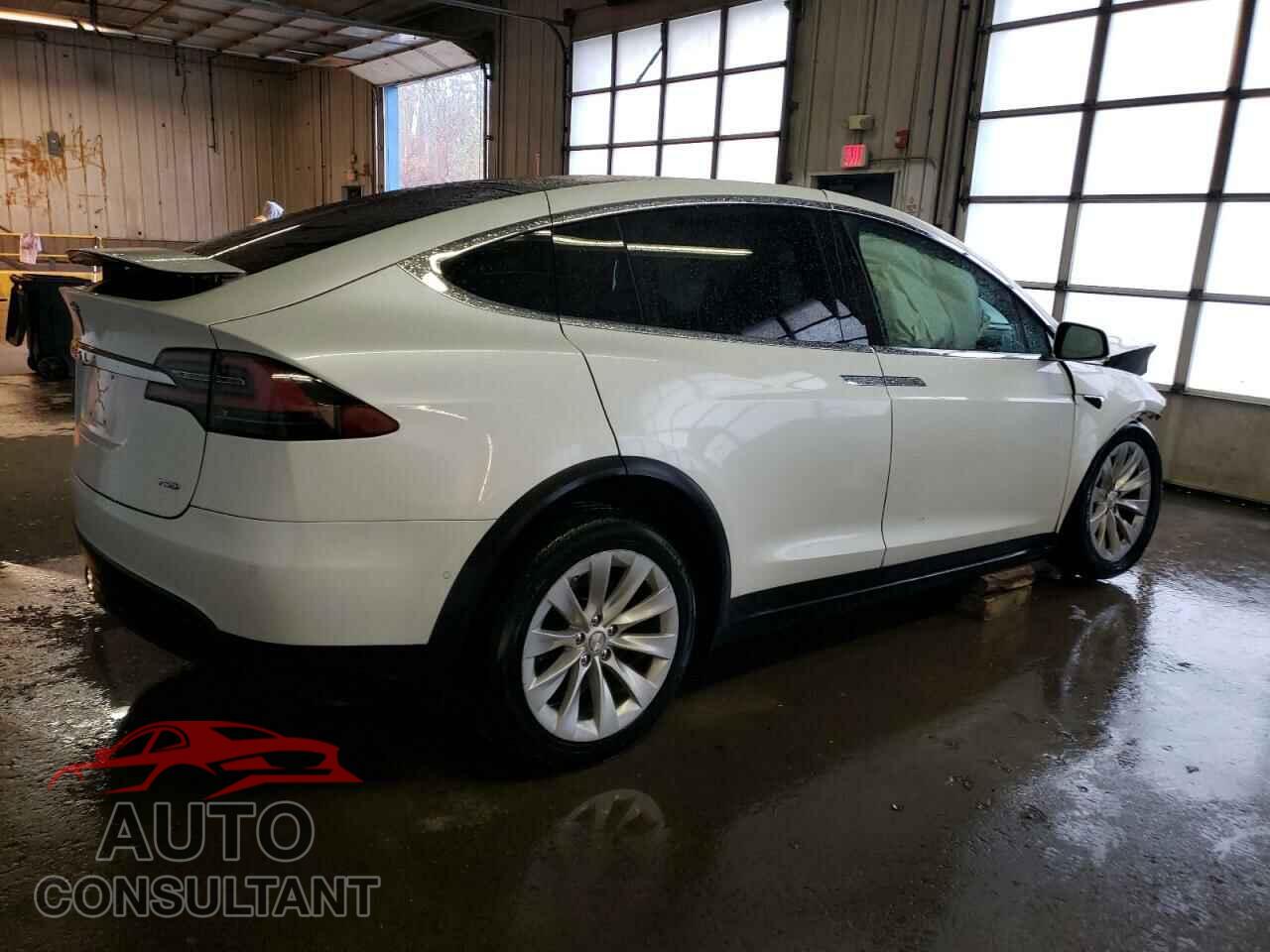 TESLA MODEL X 2017 - 5YJXCDE23HF070239