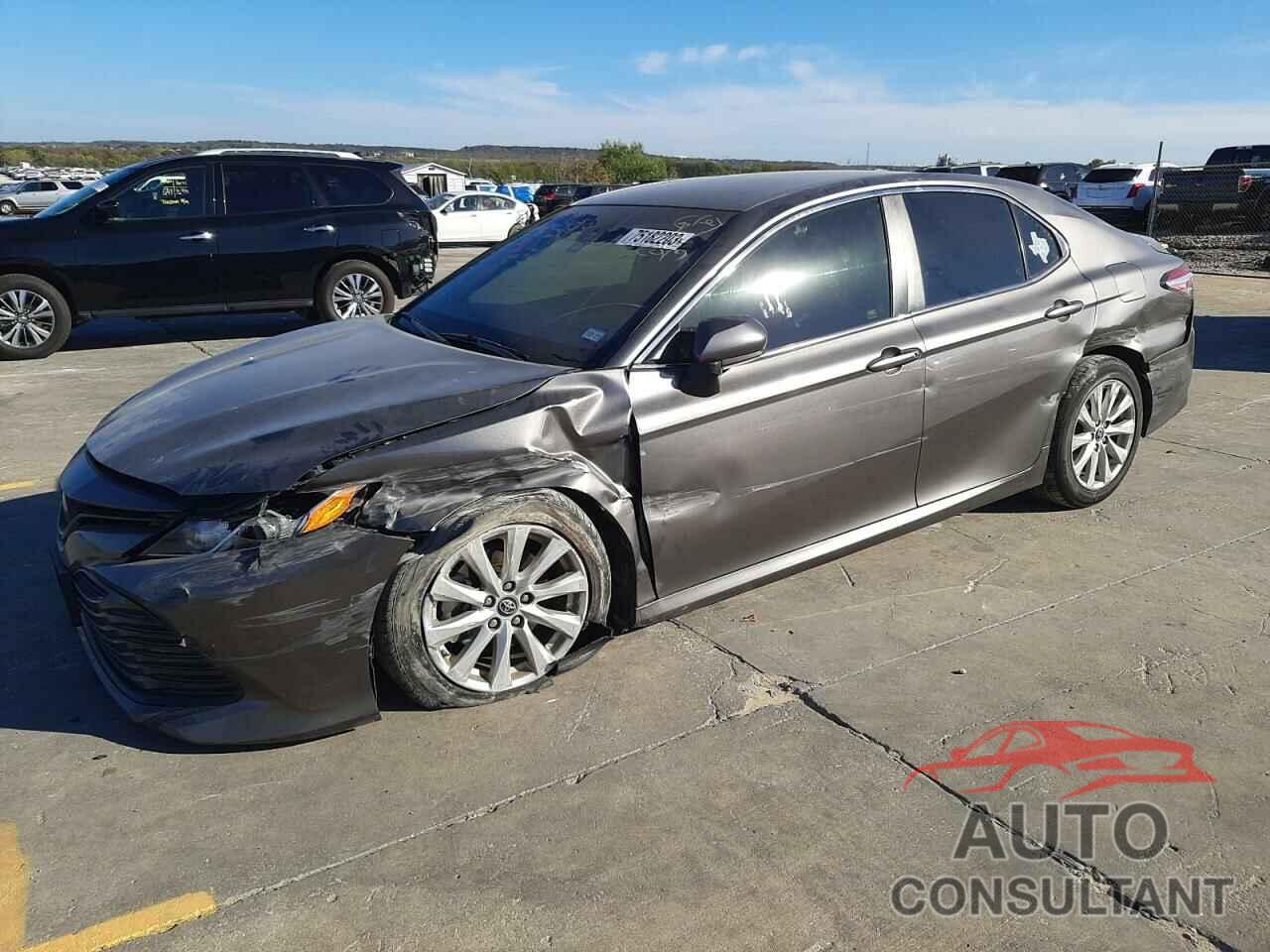 TOYOTA CAMRY 2018 - 4T1B11HK9JU021064