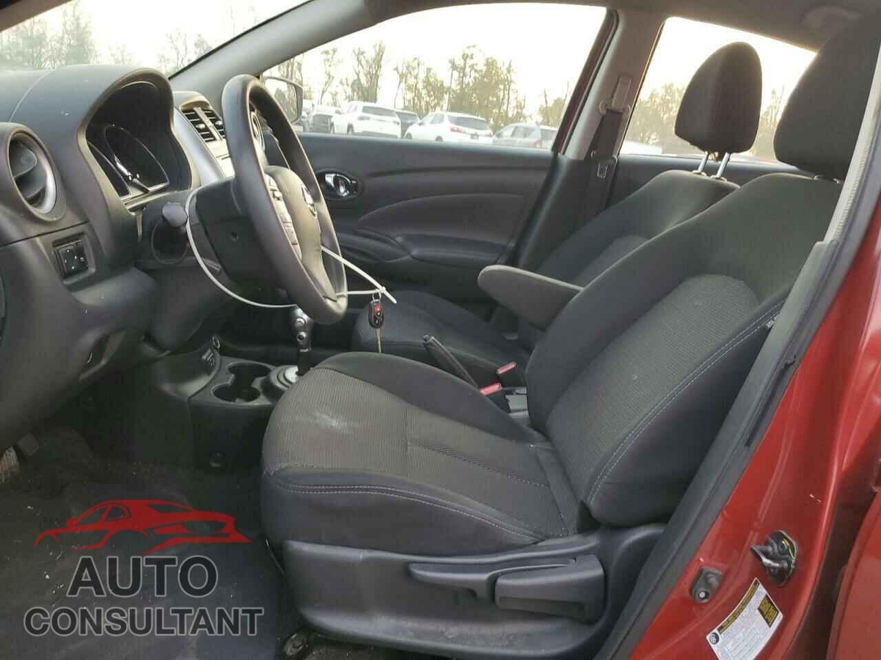 NISSAN VERSA 2019 - 3N1CN7APXKL864677