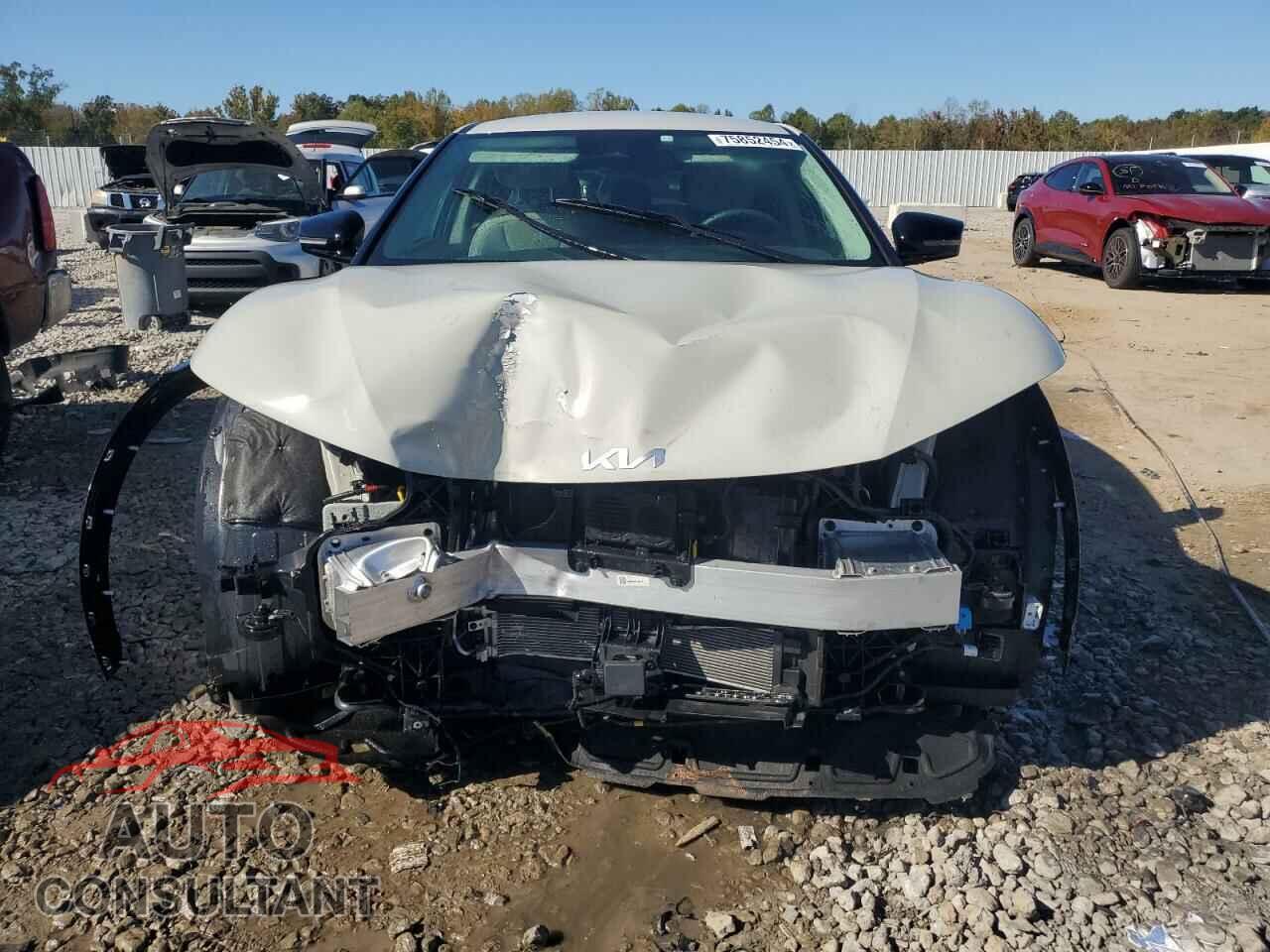 KIA EV6 LIGHT 2023 - KNDC3DLC9P5120331