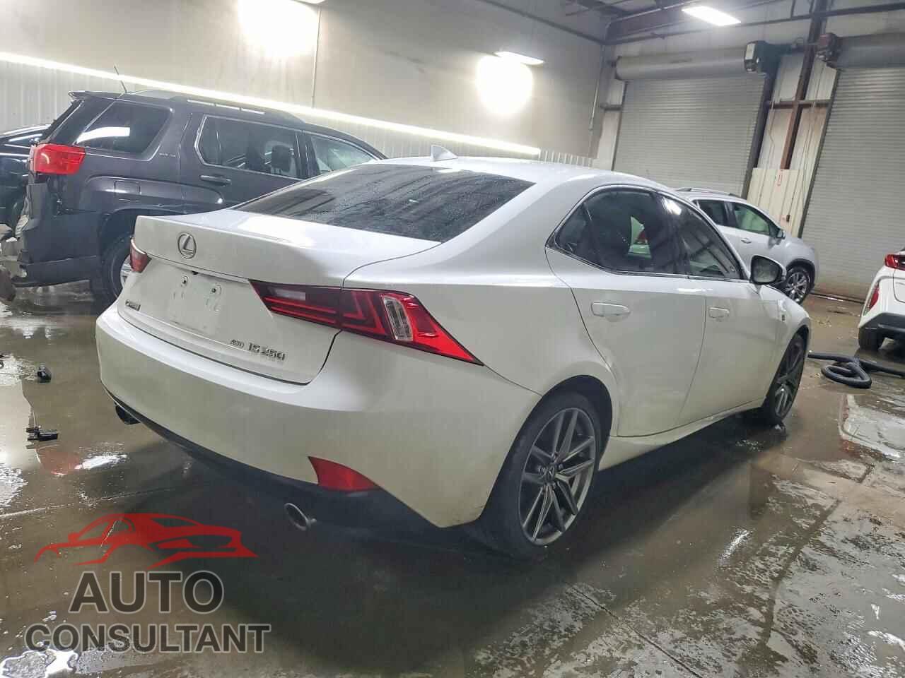 LEXUS IS 2015 - JTHCF1D23F5024767