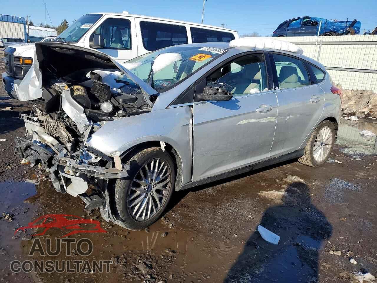 FORD FOCUS 2012 - 1FAHP3M23CL200097