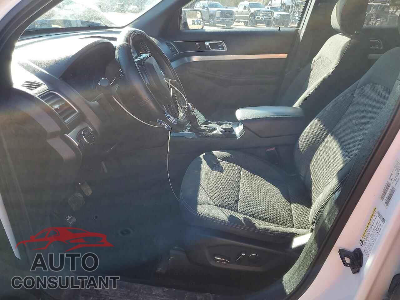 FORD EXPLORER 2017 - 1FM5K8DH5HGD58742