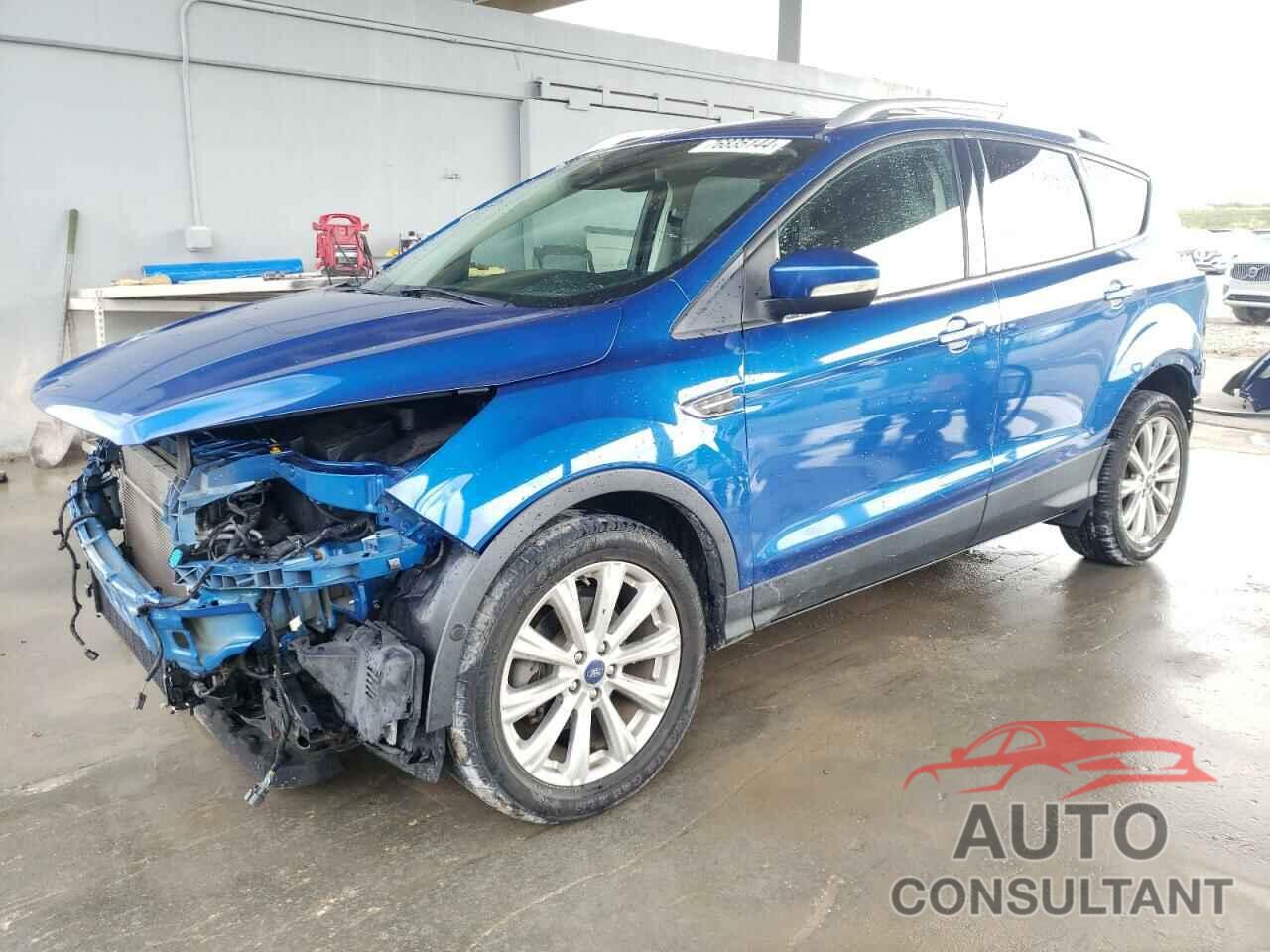 FORD ESCAPE 2017 - 1FMCU0JD9HUB20589
