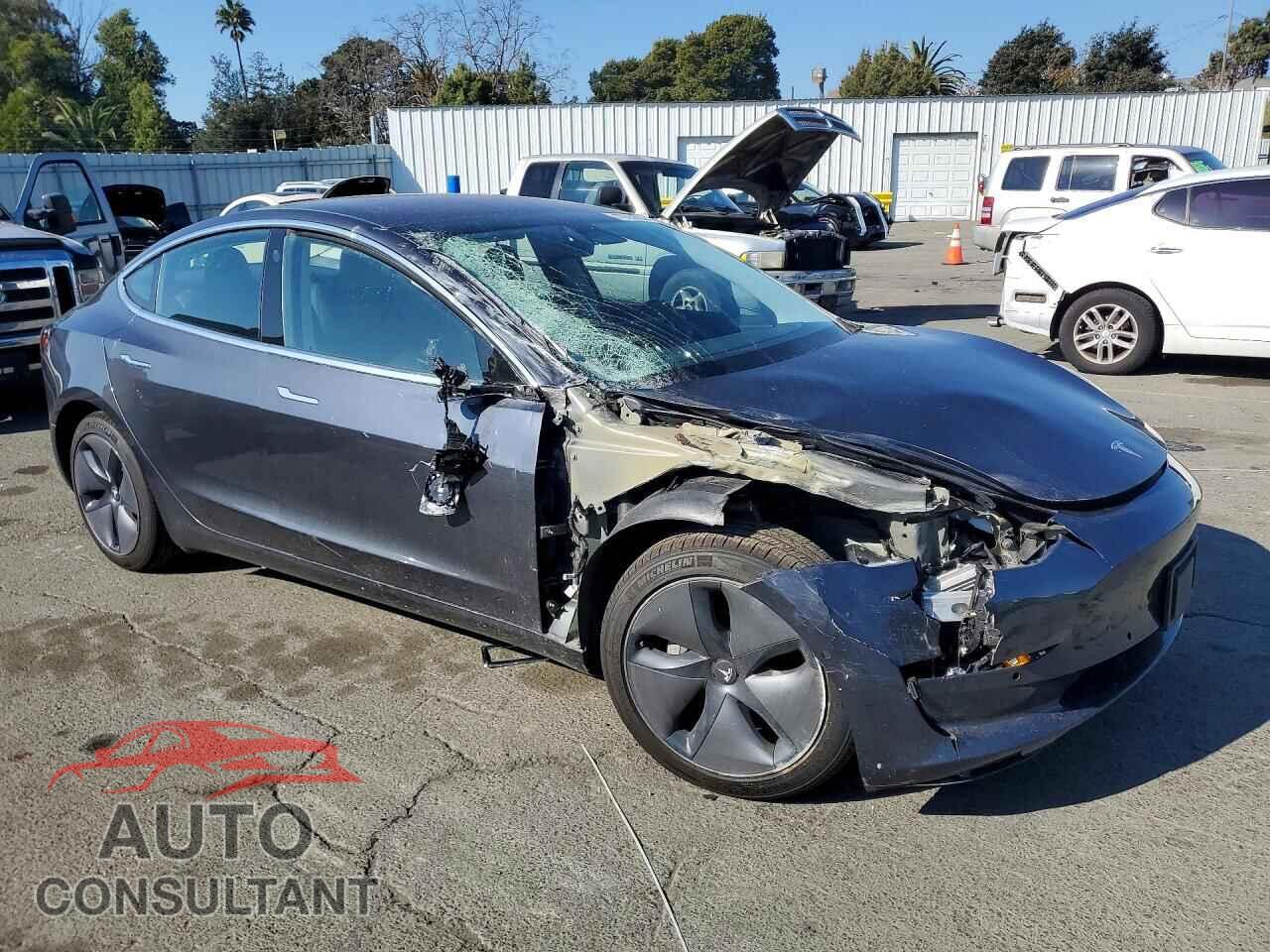 TESLA MODEL 3 2017 - 5YJ3E1EA0HF002799