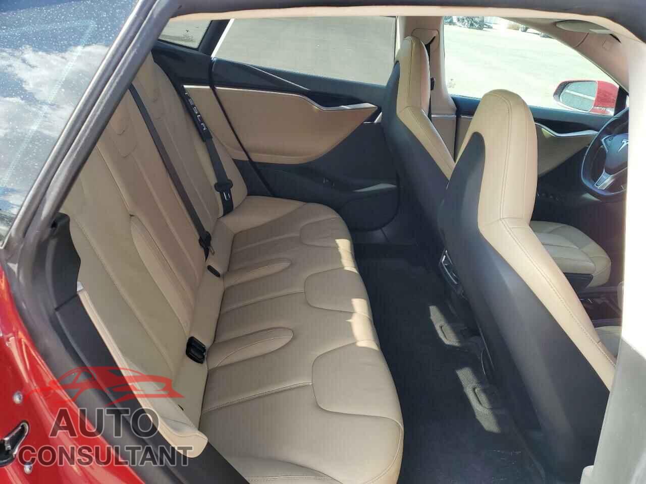 TESLA MODEL S 2014 - 5YJSA1H17EFP53123