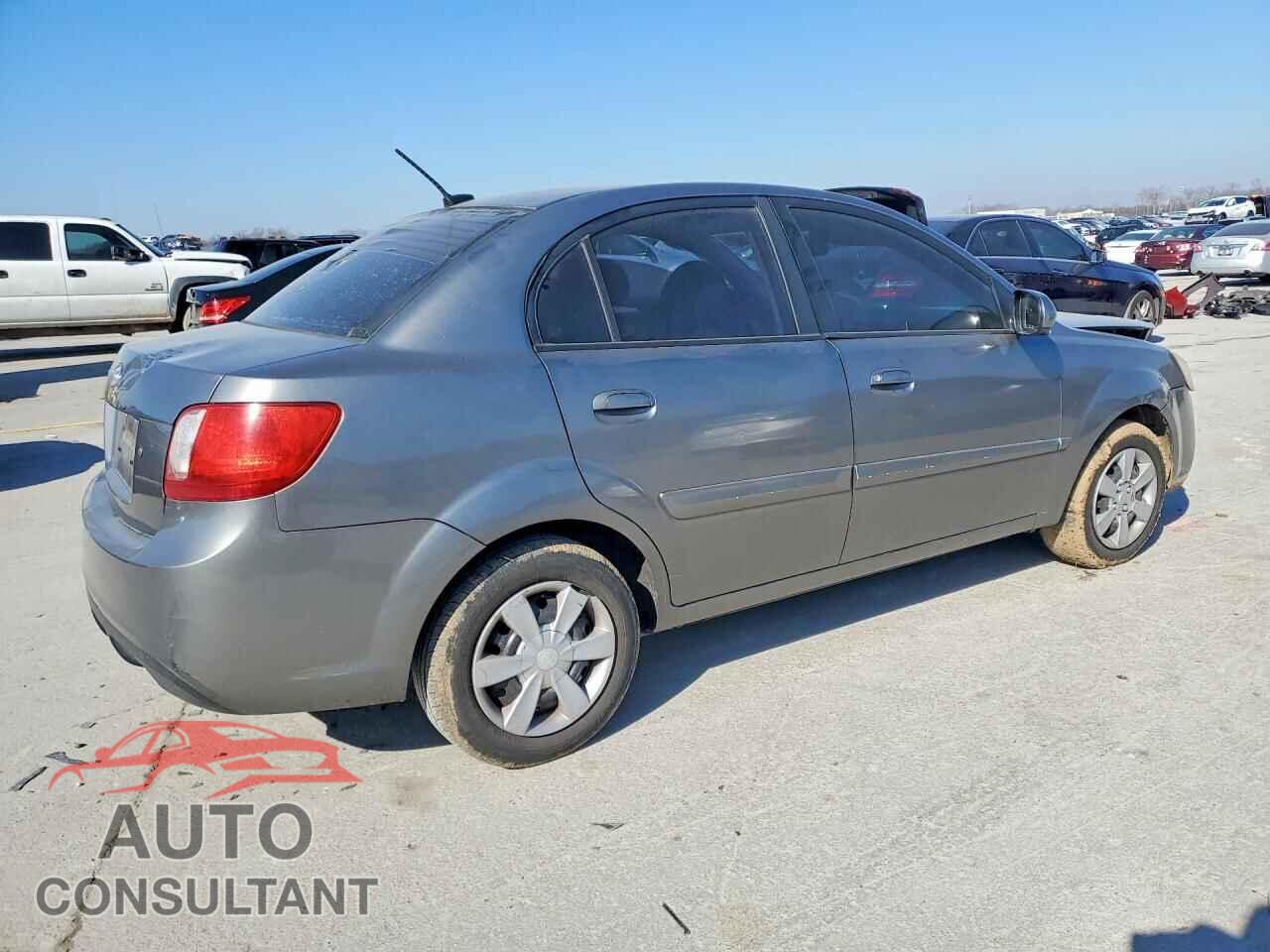 KIA RIO 2011 - KNADH4A34B6917580