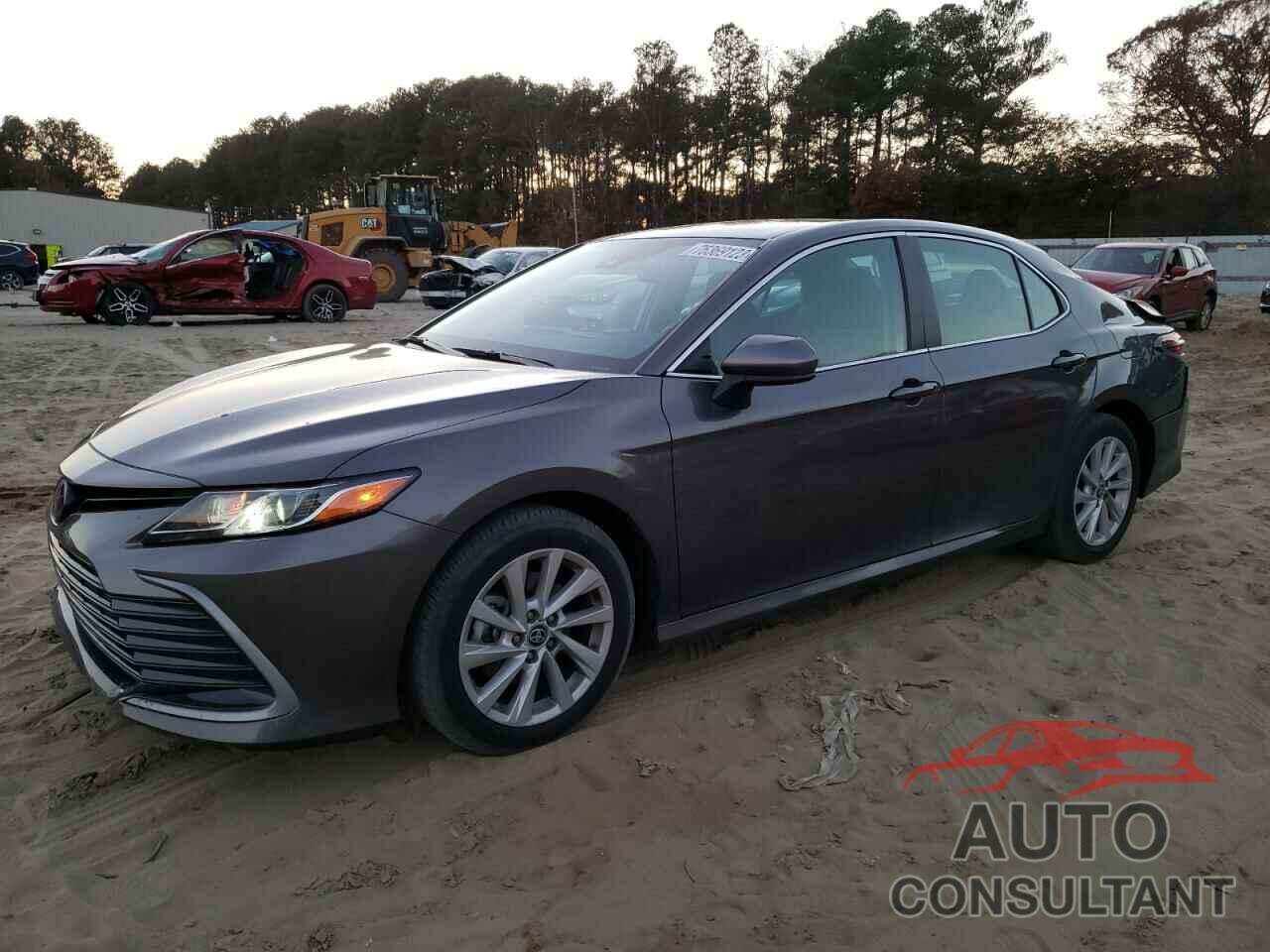 TOYOTA CAMRY 2022 - 4T1C11AK8NU698854