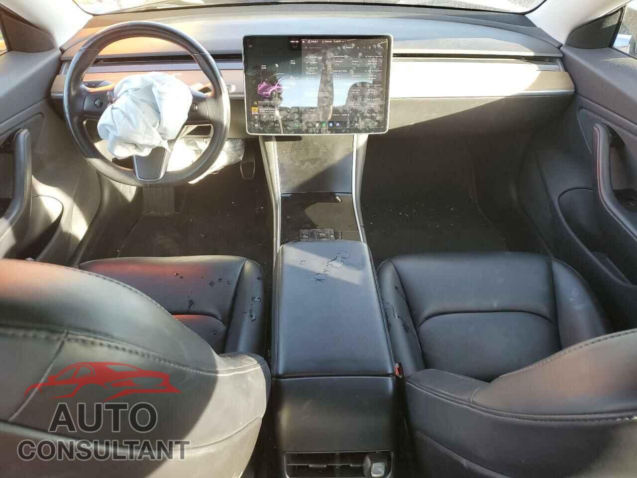 TESLA MODEL 3 2018 - 5YJ3E1EA6JF020150