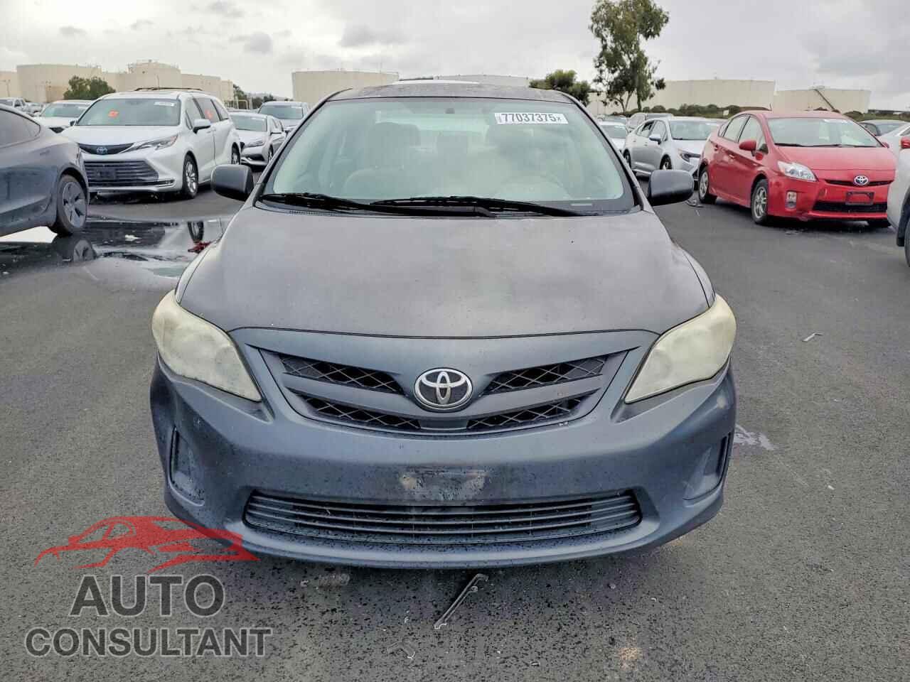 TOYOTA COROLLA 2013 - 2T1BU4EE0DC933045