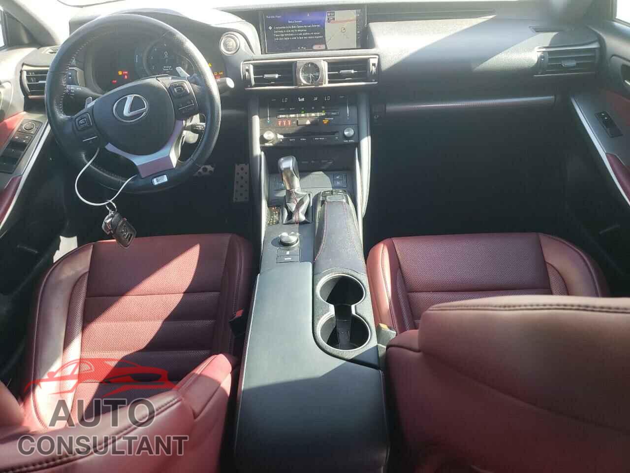 LEXUS IS 2017 - JTHBA1D2XH5047363