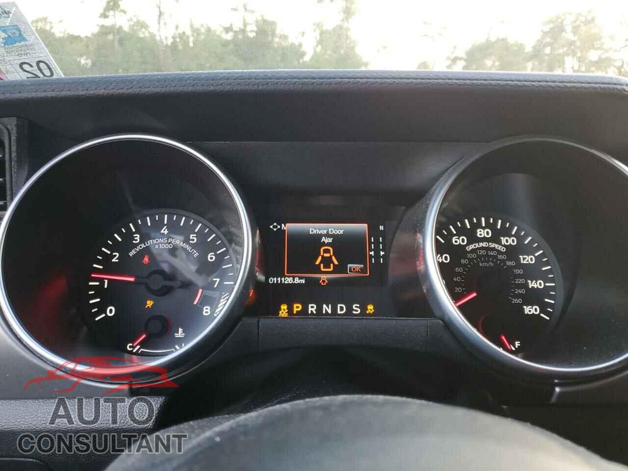 FORD MUSTANG 2023 - 1FA6P8CF8P5301557