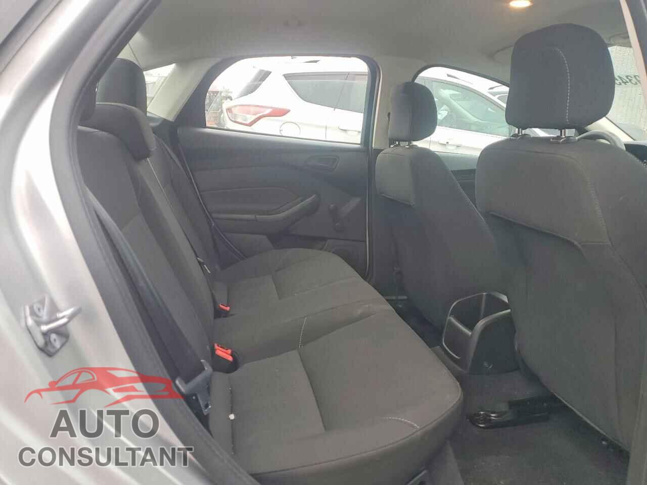 FORD FOCUS 2016 - 1FADP3E21GL350048
