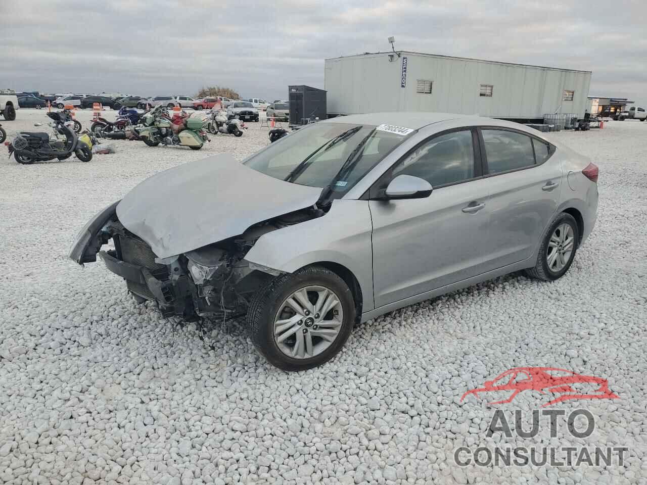 HYUNDAI ELANTRA 2020 - 5NPD84LF3LH574021