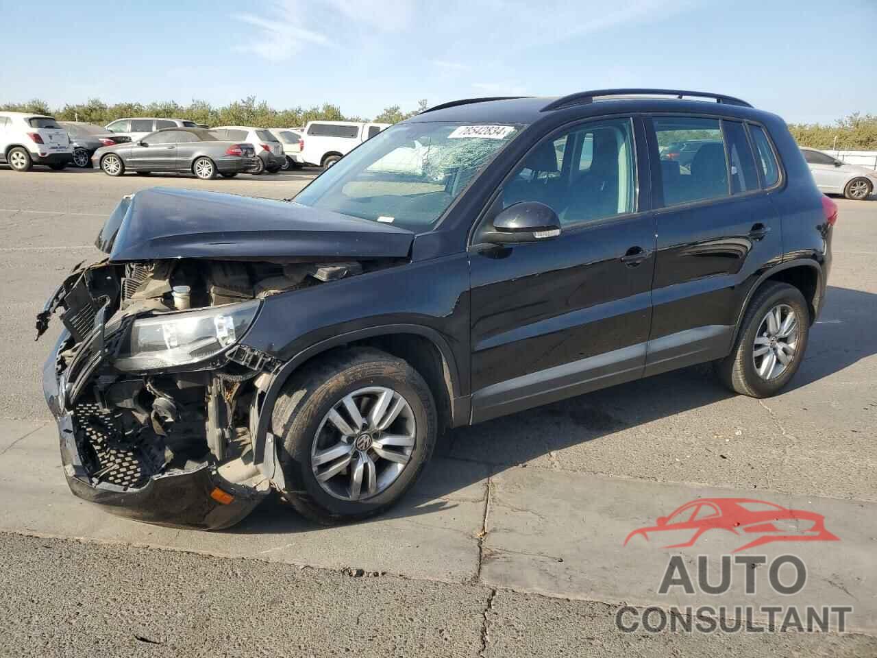 VOLKSWAGEN TIGUAN 2017 - WVGAV7AX0HK003423