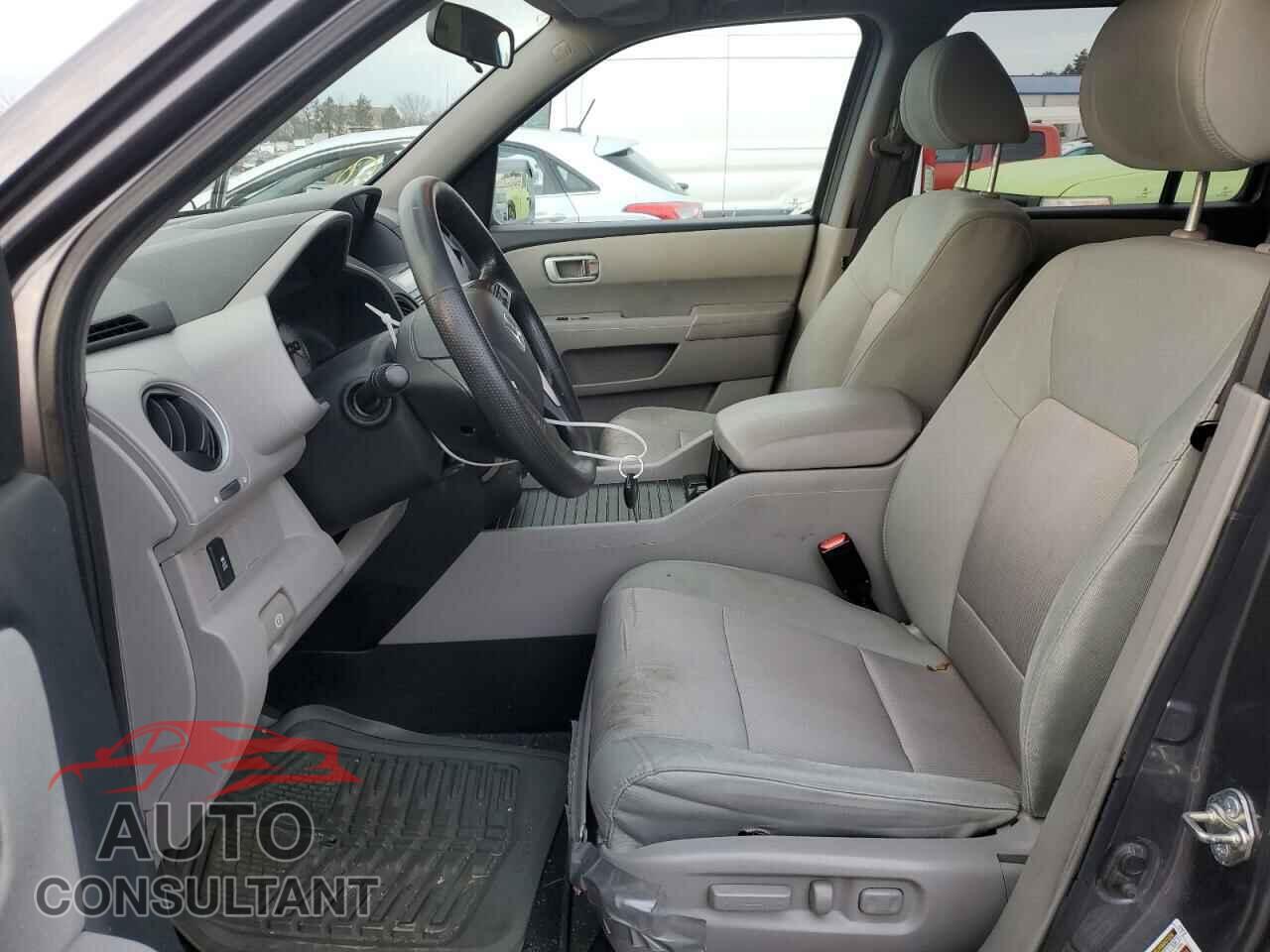 HONDA PILOT 2015 - 5FNYF4H4XFB078506