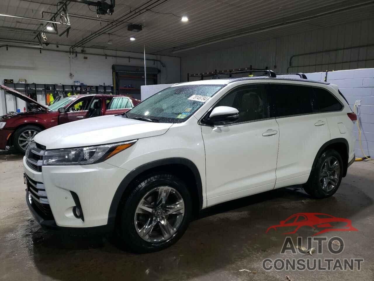 TOYOTA HIGHLANDER 2018 - 5TDDZRFH1JS884019