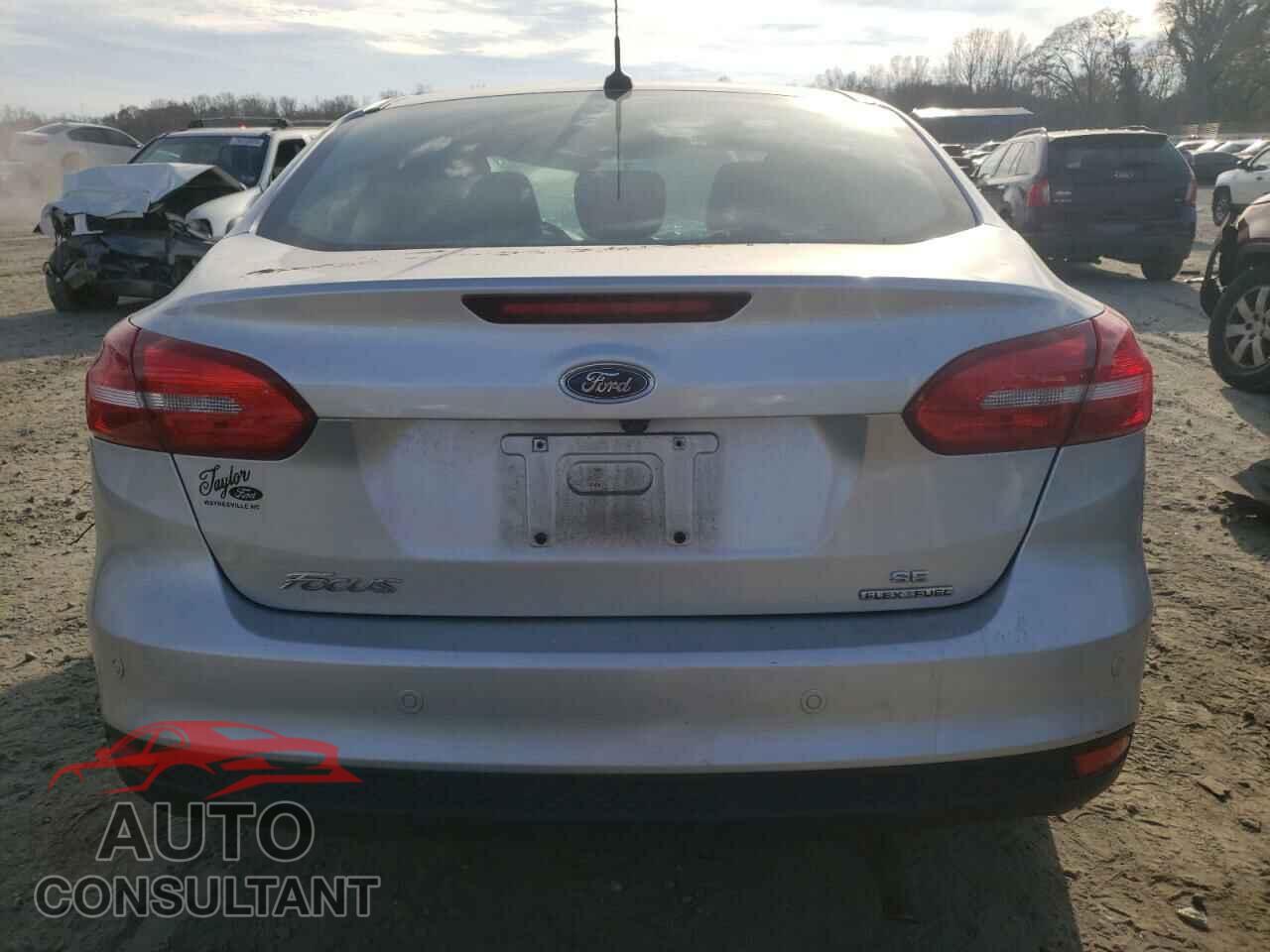FORD FOCUS 2016 - 1FADP3F2XGL295257