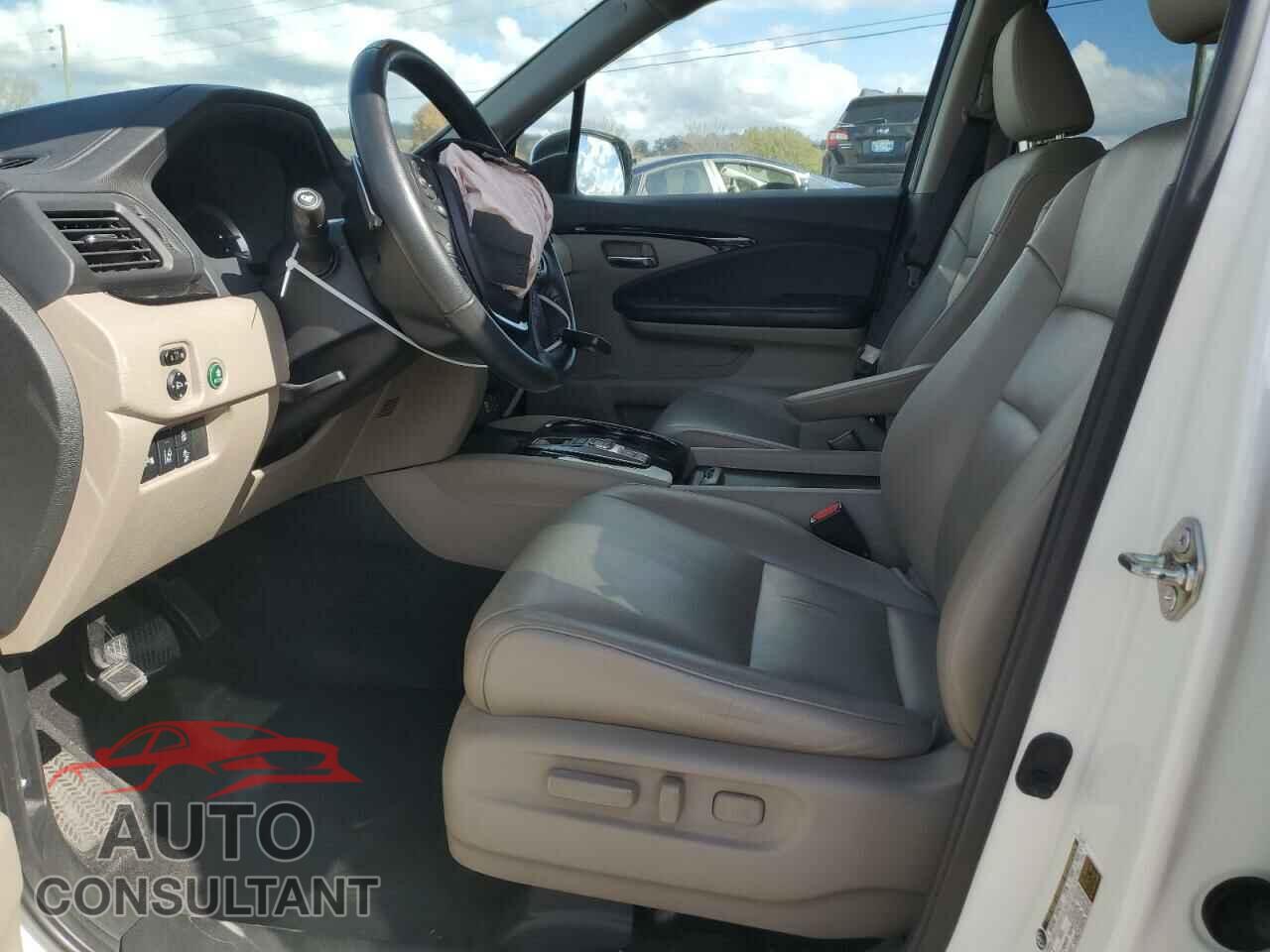 HONDA PILOT 2017 - 5FNYF5H96HB009462