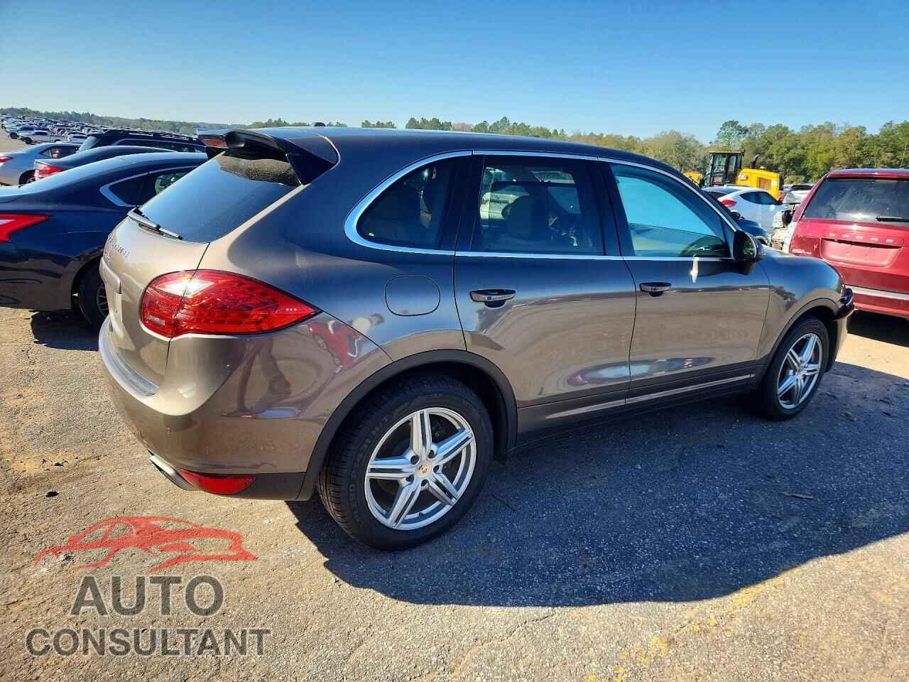 PORSCHE CAYENNE 2012 - WP1AA2A20CLA11157