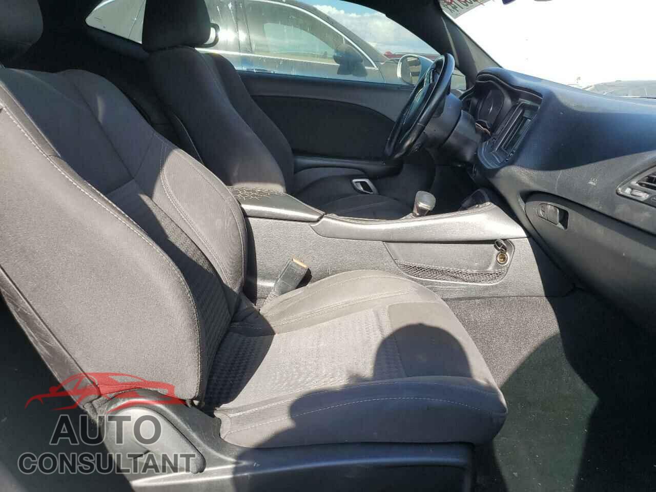 DODGE CHALLENGER 2019 - 2C3CDZAG2KH677300