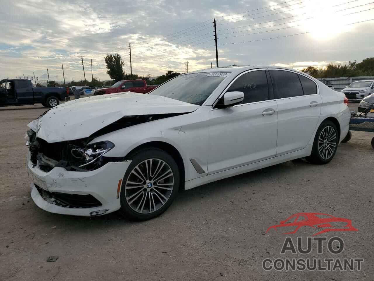 BMW 5 SERIES 2019 - WBAJA7C57KWW17135