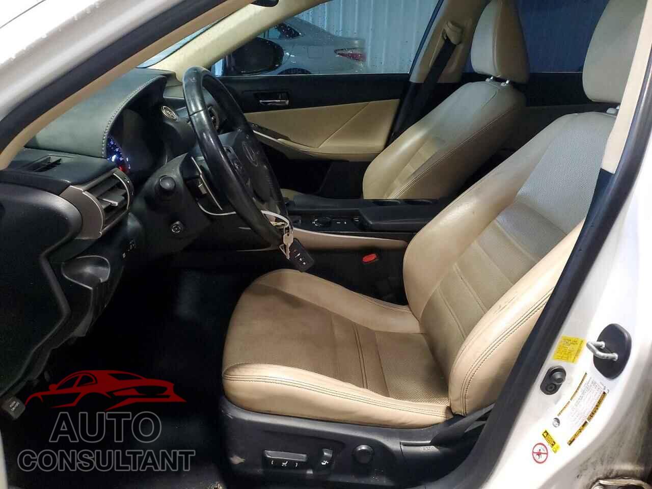 LEXUS IS 2014 - JTHCF1D28E5014394