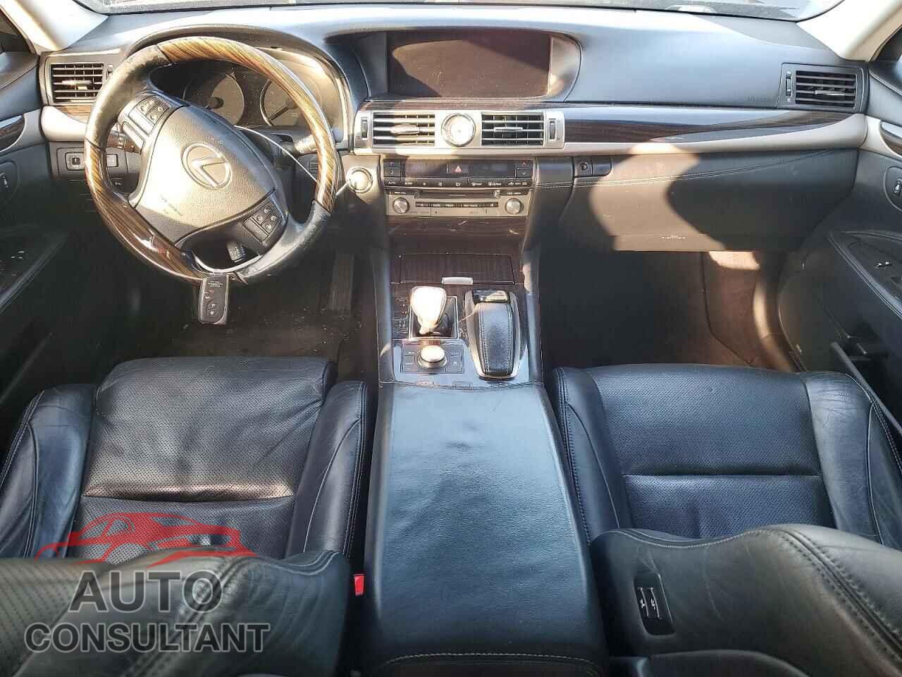 LEXUS LS460 2015 - JTHCL5EF2F5024521
