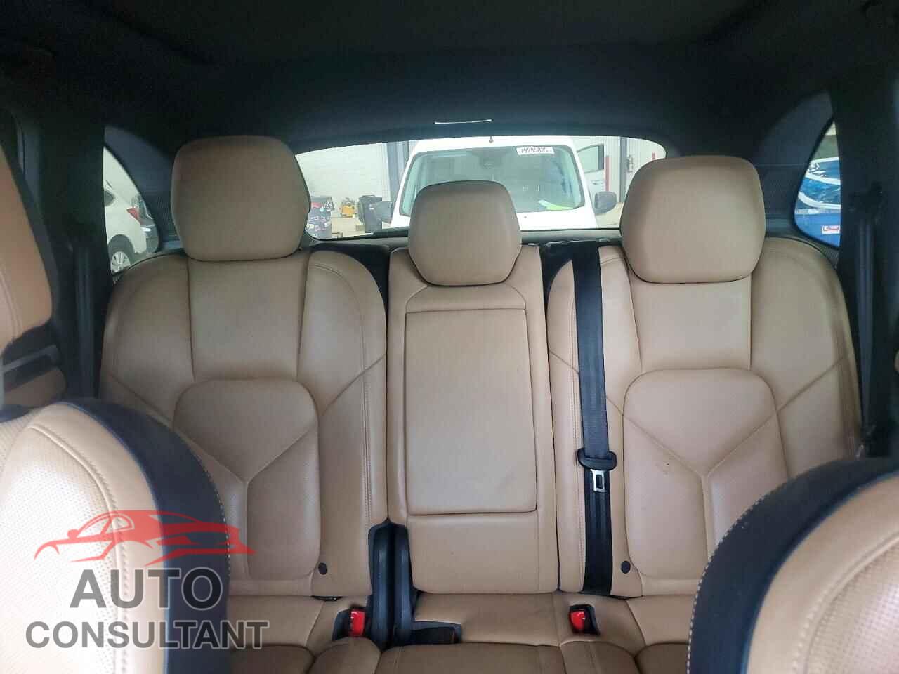 PORSCHE CAYENNE 2015 - WP1AE2A21FLA51479