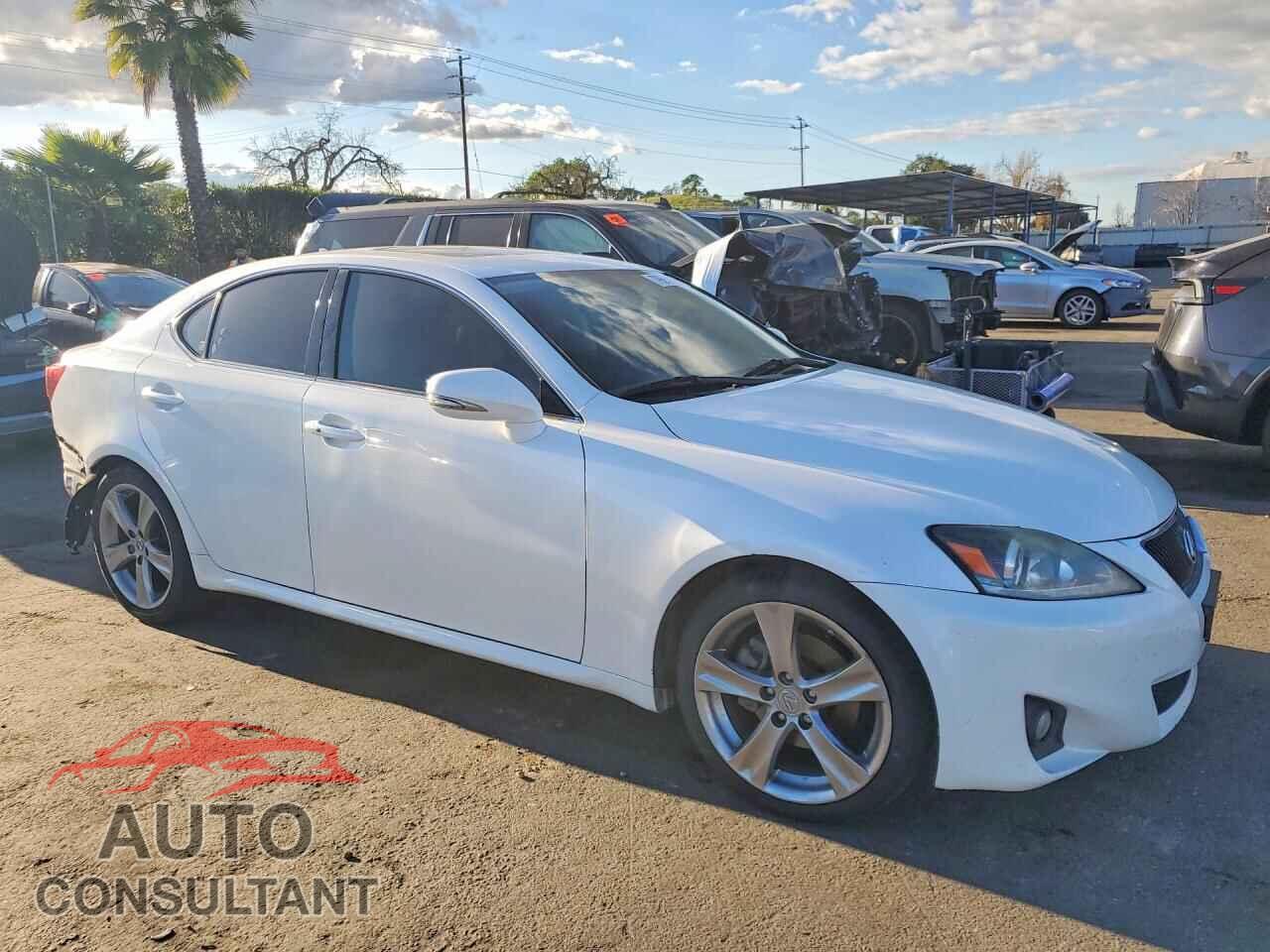 LEXUS IS 2011 - JTHBF5C29B5150050
